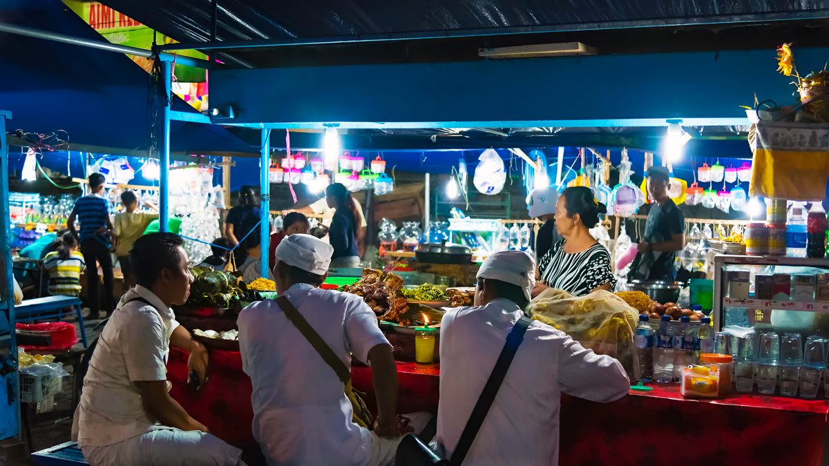 Bali Night Markets: Sampling Local Street Food Delights