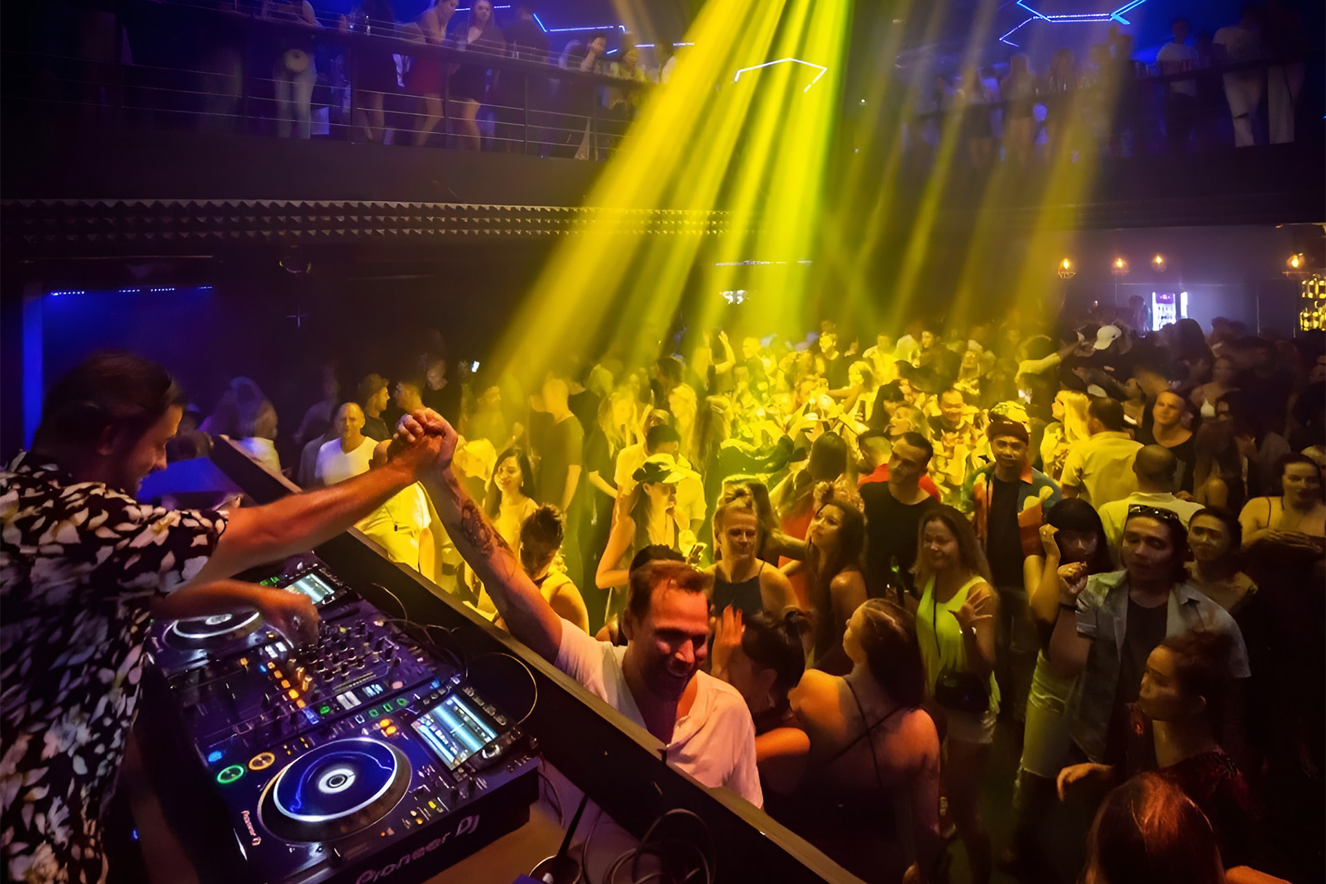 Bali Nightlife: Hotspots for Evening Entertainment