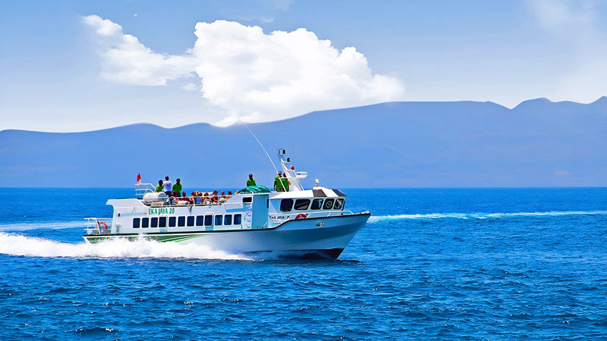 Day Trips from Bali: Exploring Nearby Islands and Attractions