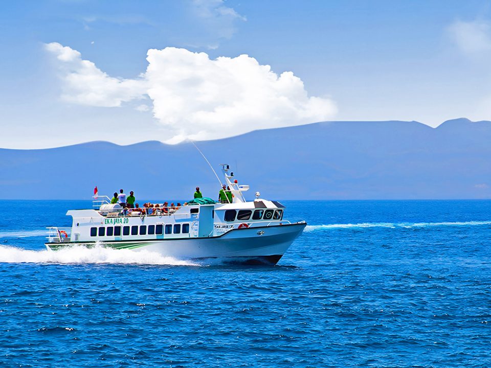 Day Trips from Bali: Exploring Nearby Islands and Attractions