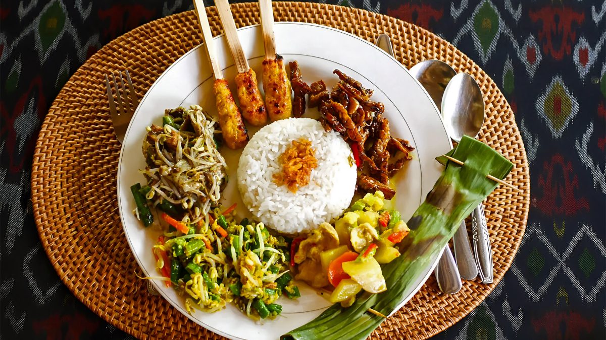 Bali Culinary Adventure: Savoring through Local Flavors