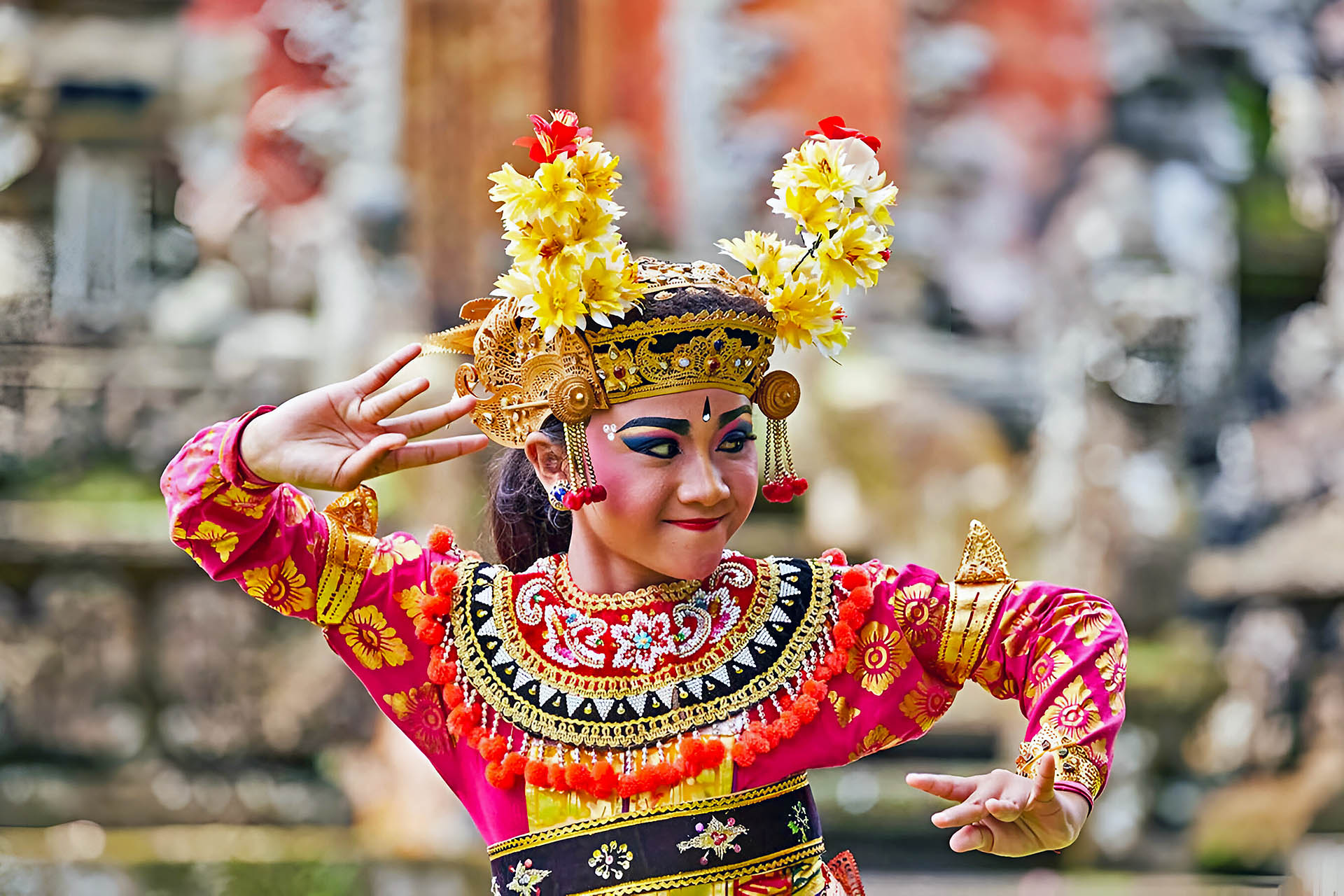 Bali Dance Performances: Captivating Cultural Arts Experience