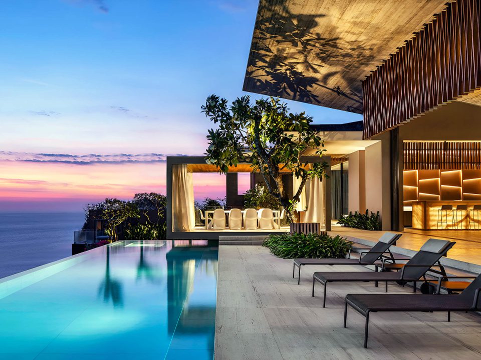 Island Indulgence: Luxury Resorts and Villas in Bali