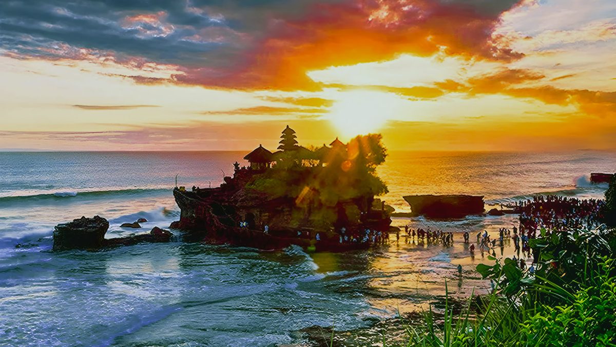 Bali Best Sunset Spots: Watch the Sun Dip Below the Horizon