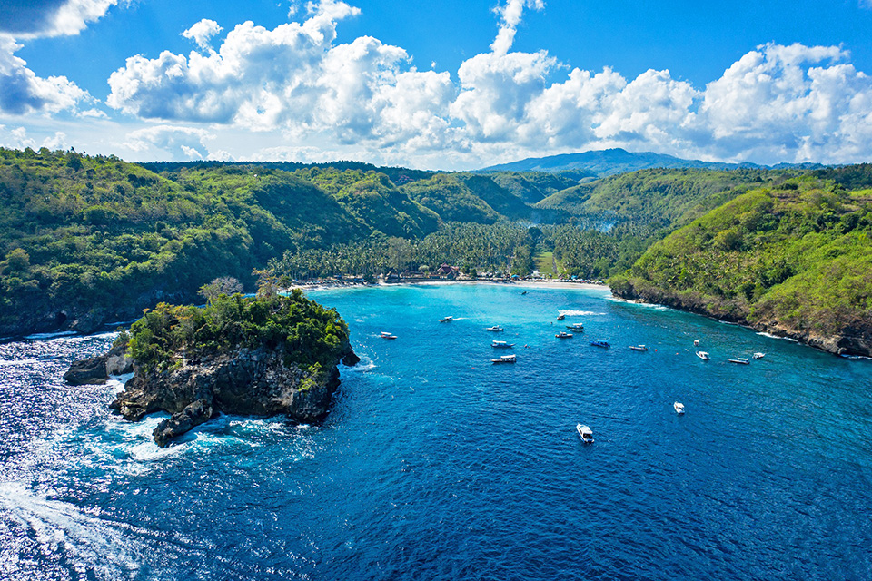 Crystal Bay Nusa Penida Bali - A Day Tour