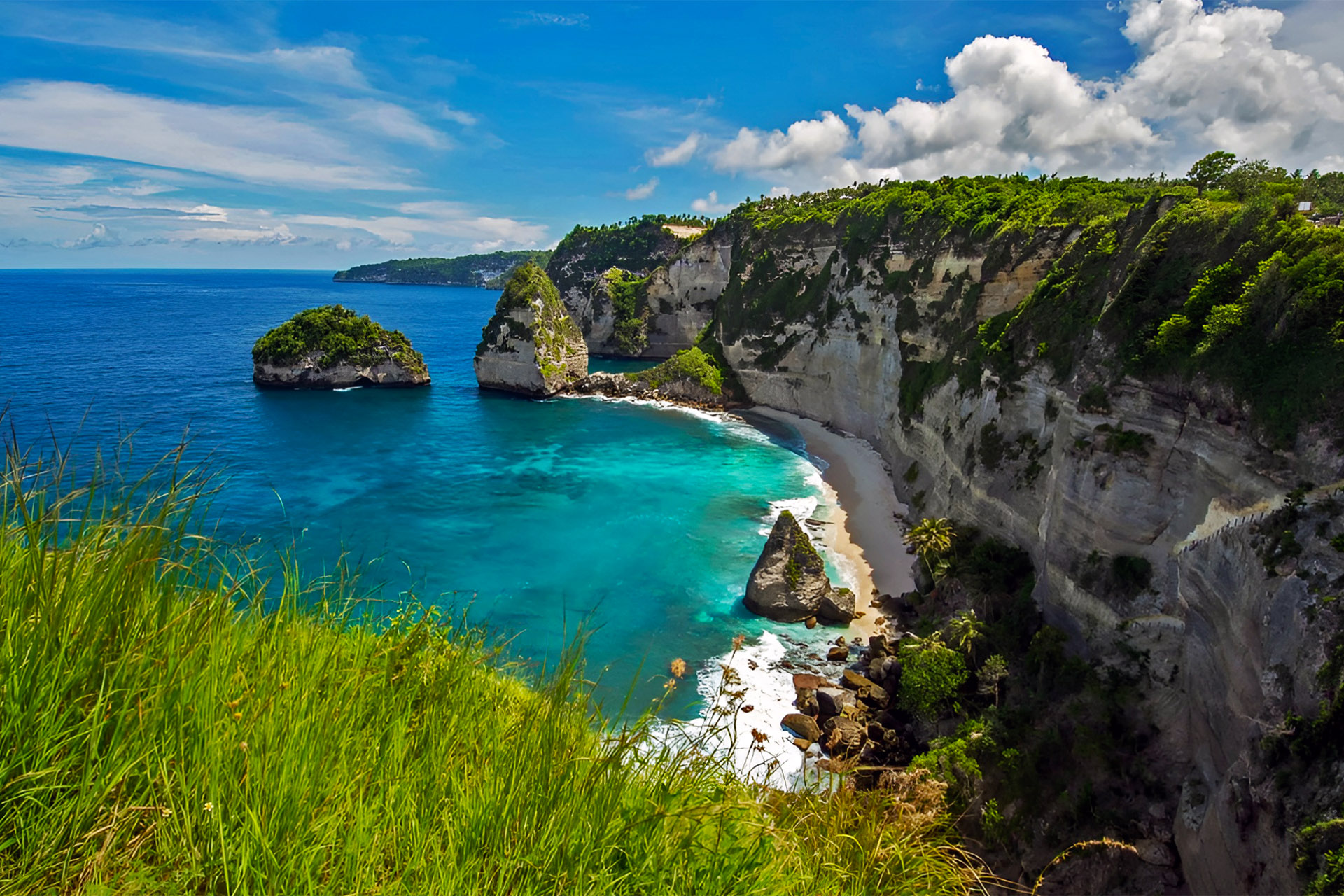 How to Get to Diamond Beach in Nusa Penida