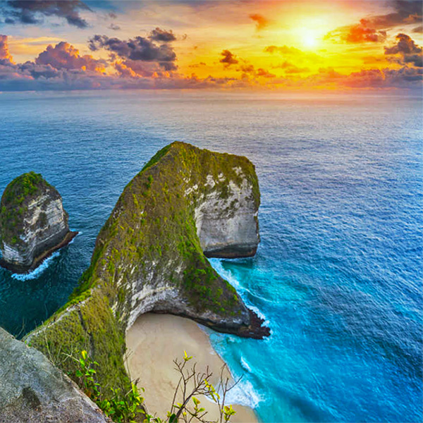 Sunset View at Kelingking Beach - Nusa Penida - Bali