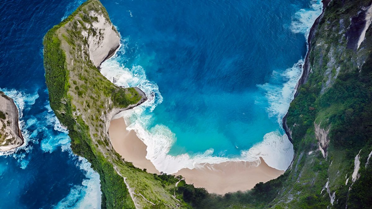 One Day Nusa Penida Itinerary - Top Attraction in Nusa Penida - Kelingking Beach