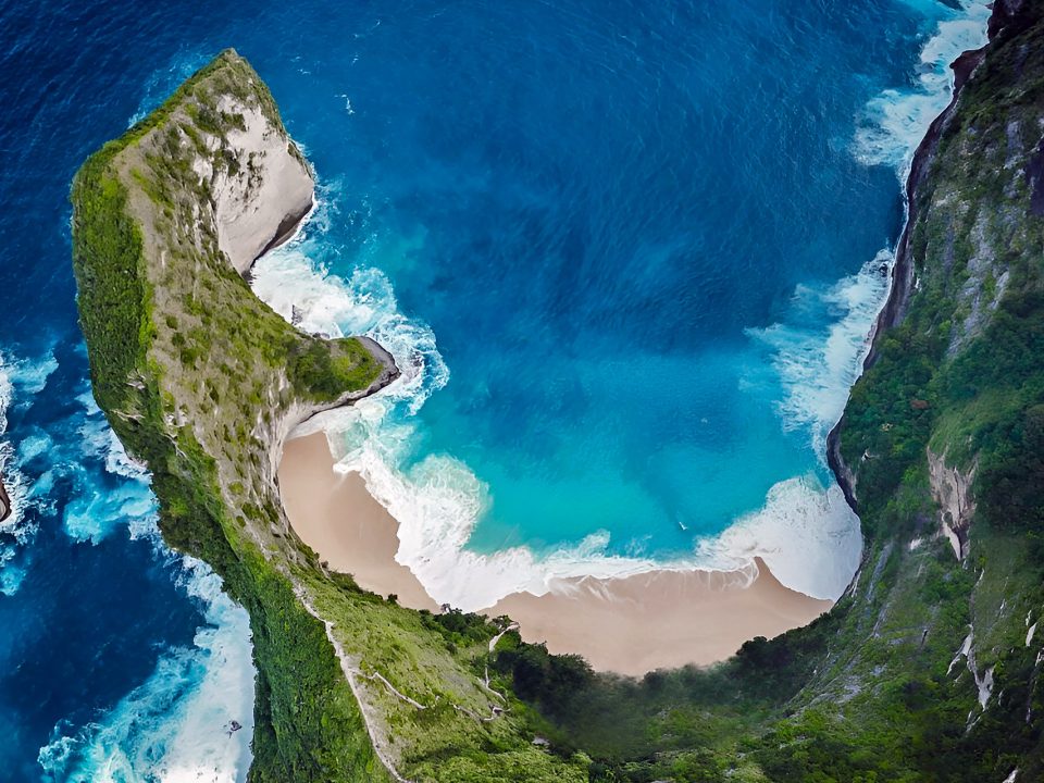 One Day Nusa Penida Itinerary - Top Attraction in Nusa Penida - Kelingking Beach