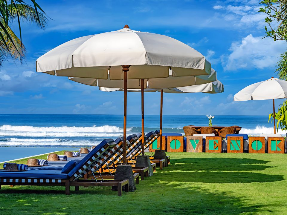 Seminyak Luxury Villas with Private Pool: Noku Beach House Bali