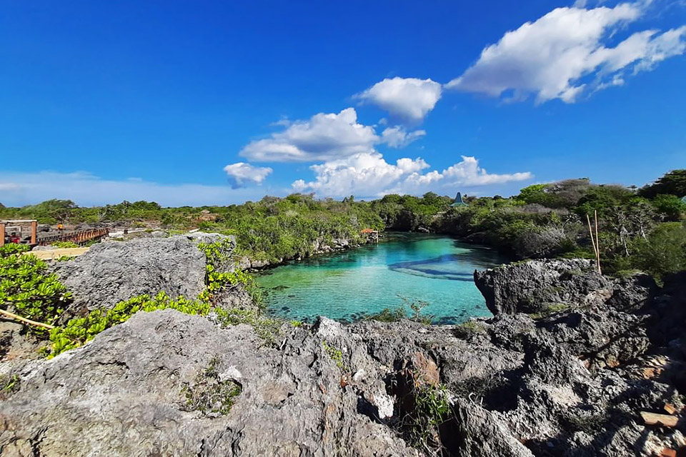 Waikuri Lagoon Sumba Tour Guide