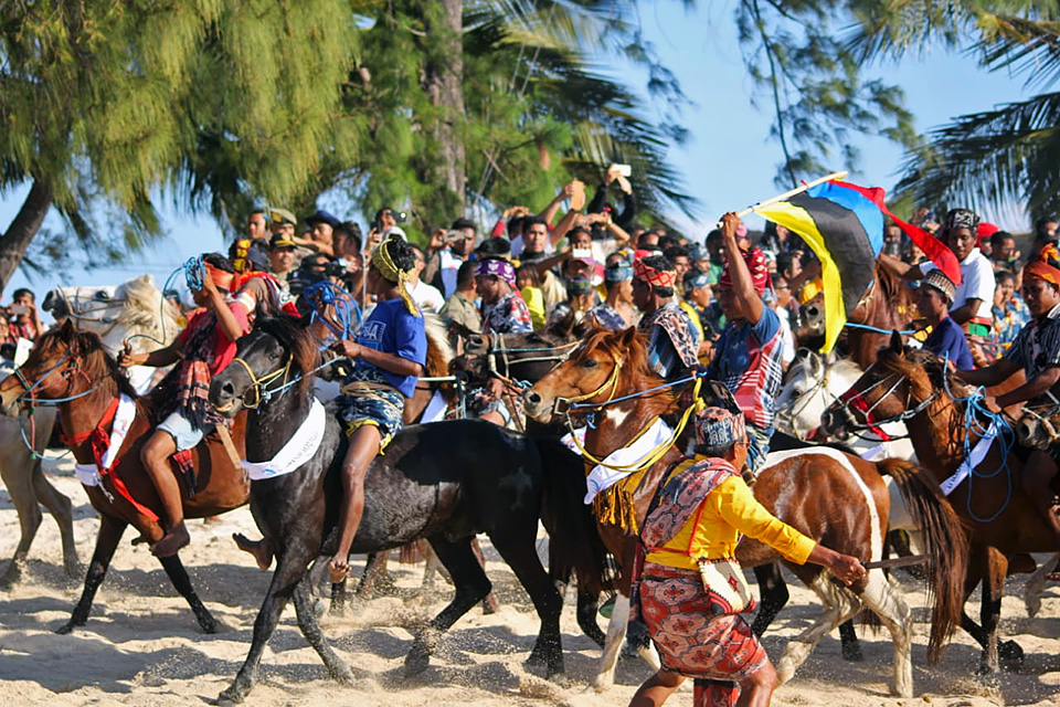 Sumba Beach Tours Itinerary Exploring Island Cultural Heritage