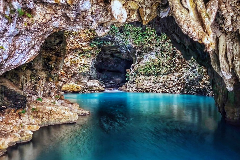 Where to Stay in Sumba Near Natural Attractions