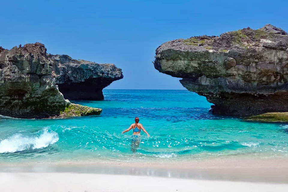 Where to Stay in Sumba to Swim at Mandorak Beach