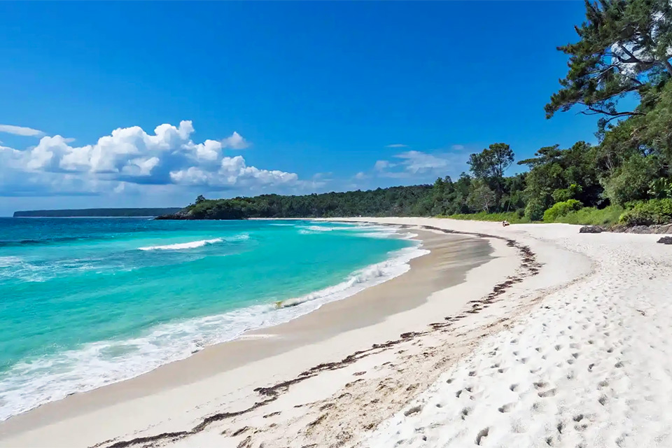 East Sumba Tour - Puru Kambera Beach