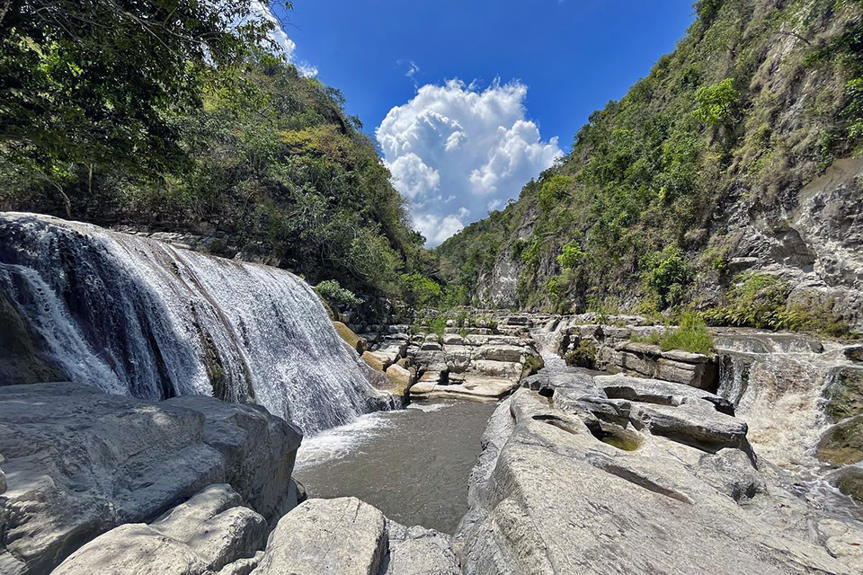 East Sumba Tour - Tanggedu Waterfall