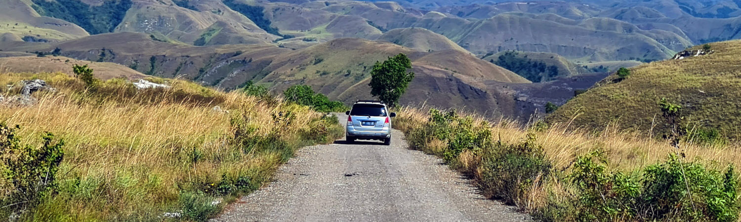 6-7 Days Sumba Overland Tour Driving Divider