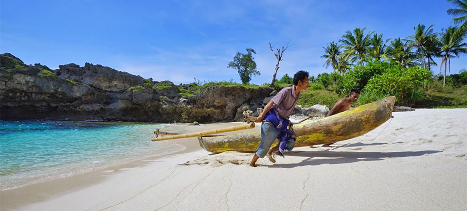 Book 5 Days Sumba Tour to Visit Mandorak Beach