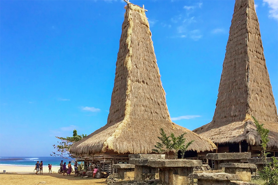 Sumba Traditional Village Guide Soaring Roof Beachside Ratenggaro