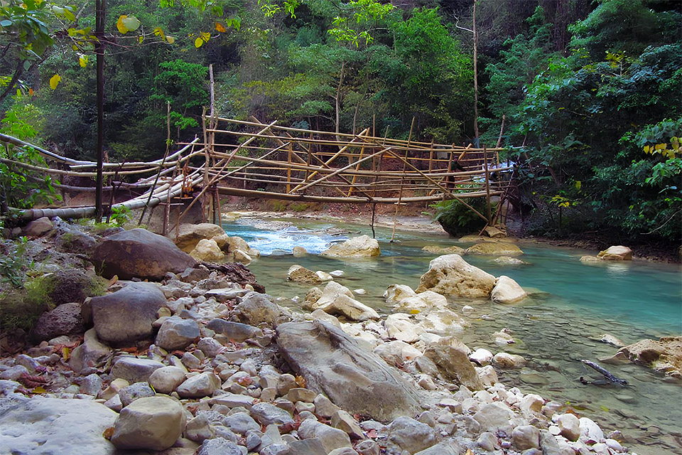 How to Go to Lapopu Waterfall Sumba