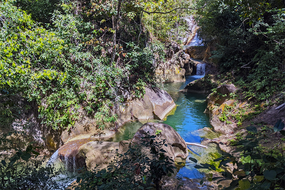 Sumba Tour to Tanggedu Waterfall