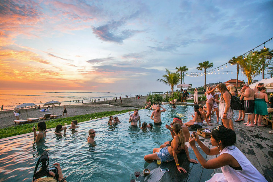 Bali Surfing Guide on Seminyak and Canggu Beaches