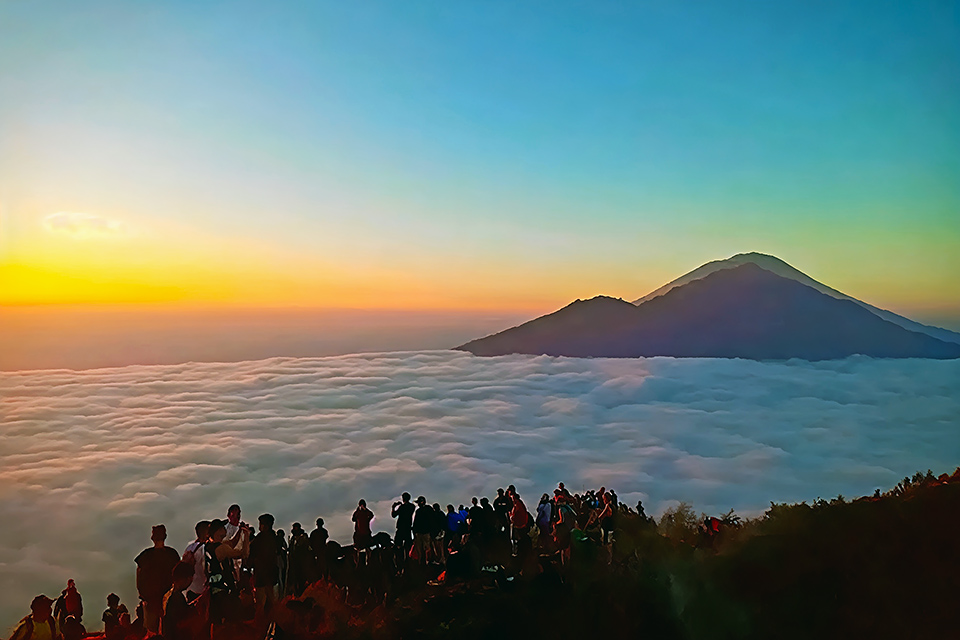 Sunrise Above the Cloud at Mount Batur