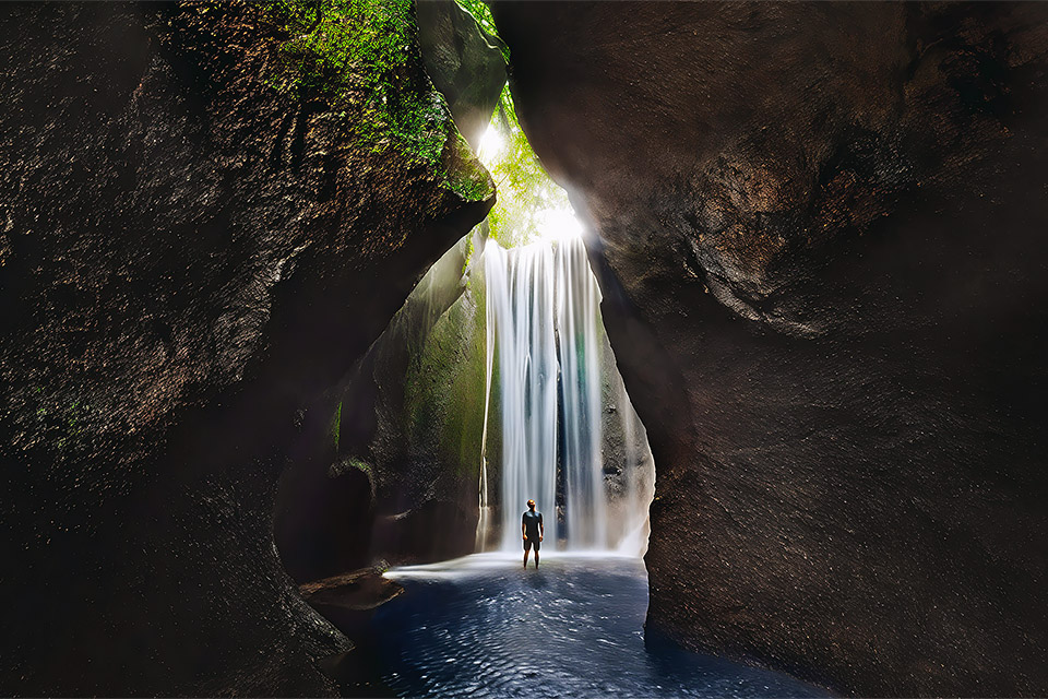 Tour Visiting Tukad Cepung Waterfall Bali